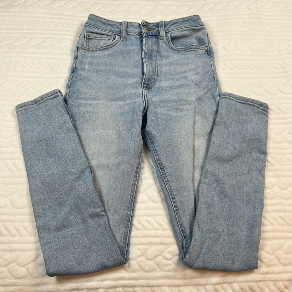 💗 Forever‎ 21 - Womans High Rise Distressed Skinny Jeans